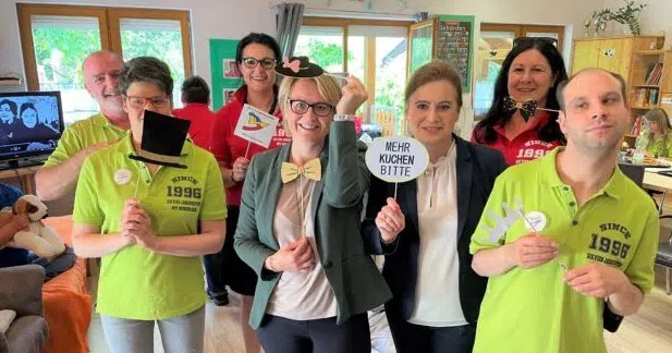 Herzliche Begegnung in der Tagesst&auml;tte